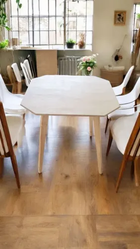 LINDAS MESAS DE JANTAR EM DESIGN,,  180 REAIS A UNIDADE 