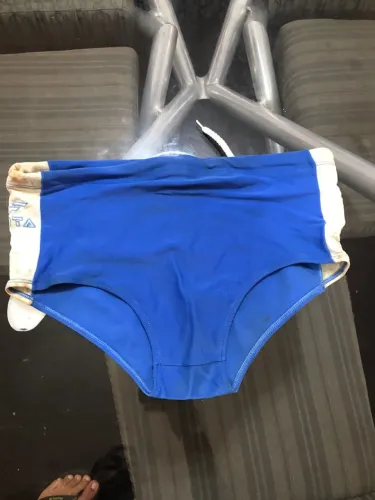 Vendo Sungas. Tam P e M. 30,00 cada peça, somente venda. R$ 30,00. Somente estas fotos