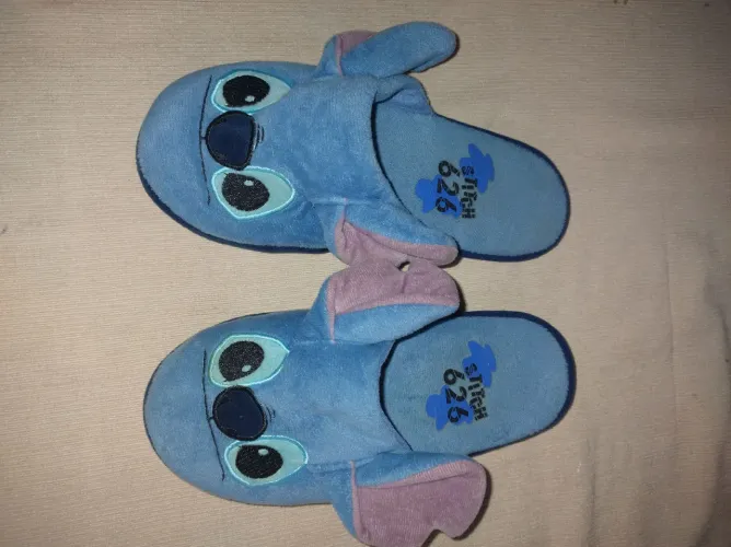 Pantufas Stitch - Conforto e Diversão para os Pequenos