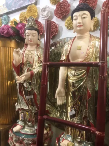Buda de 130 cm de resina  chinês importado de Bali raridade peça única 