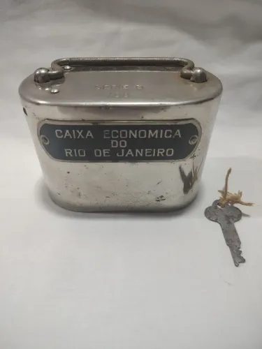 Mini Cofrinho Caixa Econômica do Rio de Janeiro Com Chave 