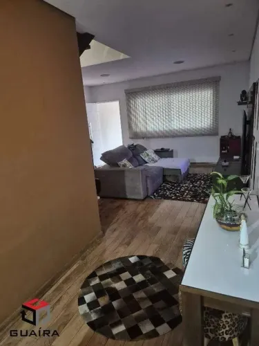 Imóvel em Condomínio Fechado à venda 3 quartos 1 suíte 2 vagas São Vicente - Mauá - SP