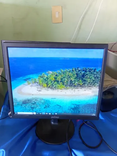 Monitor PCTOP - Imagem vibrante e design elegante