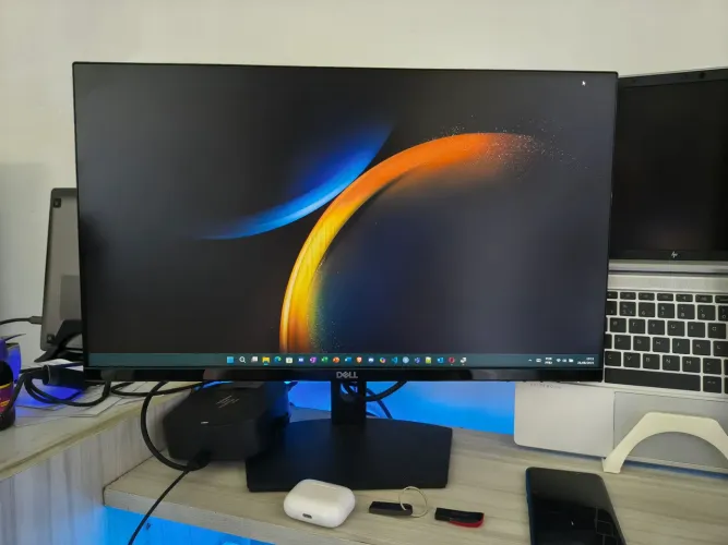 Monitor DELL 24" - SE2419HR - Preço Negociável