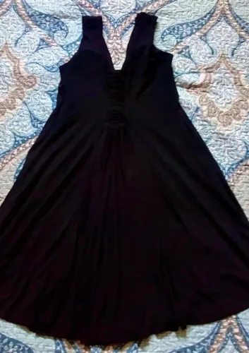 Vestido preto curto