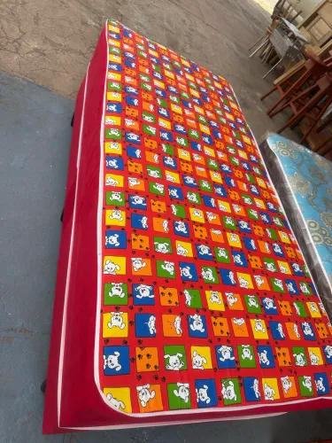 Cama solteiro mola e de espuma a pronta entrega 