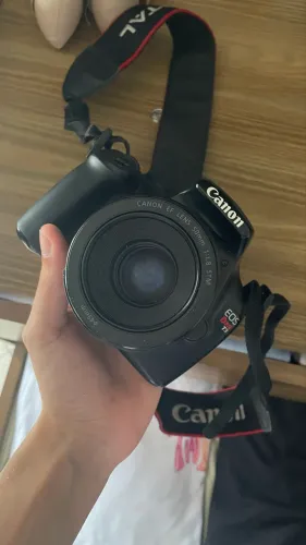 Câmera fotográfica Canon
