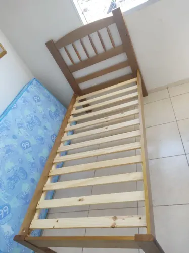 Cama solteirão madeira maciça 