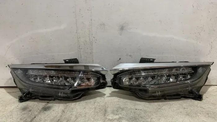 Par de Farol Civic 2017 2018 2019 2020 2021 2022 2023 full led original recuperado