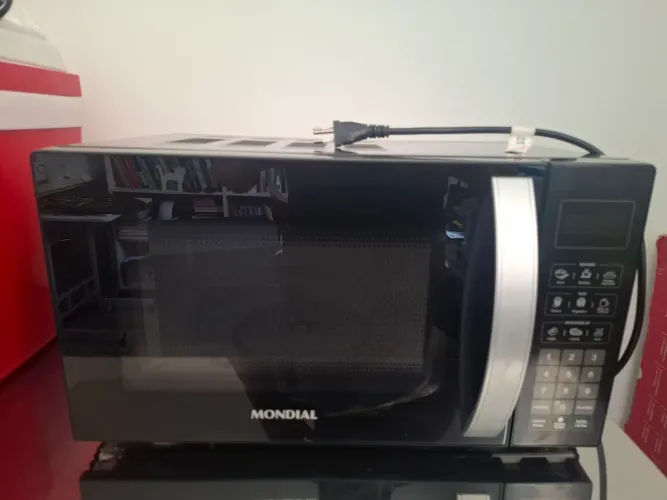 Microondas Mondial 21 litros (na garantia)