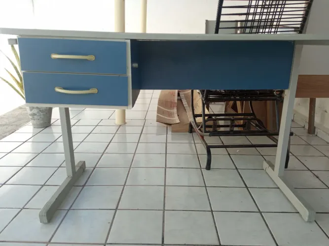 Vendo mesa de escritório