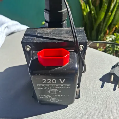 Auto transformador bivolt 110/220 volts