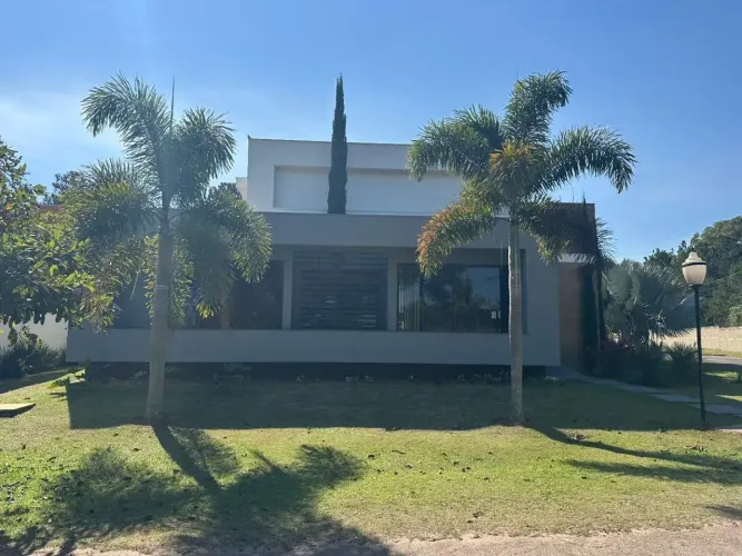 Casa 3 quartos (suítes) em condominio fechado Hipica - Botucatu - SP