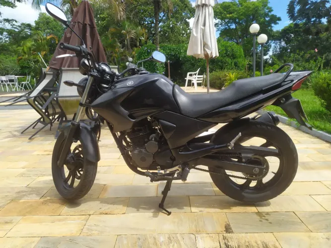 Fazer 250