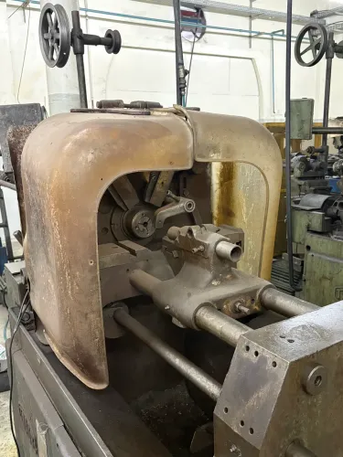 Torno Traub A20