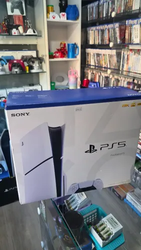 PS5 Slim, 1tb, lacrado, com NF e Garantia, aceitamos cartões ate 18x