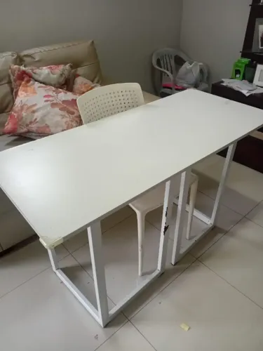 Mesa de Estudo com Cadeira