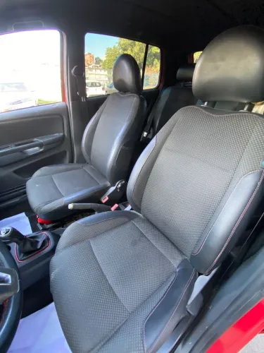 Volkswagen Fox Rock IN RIO 1.6 MI Total Flex 8V 5P 2014