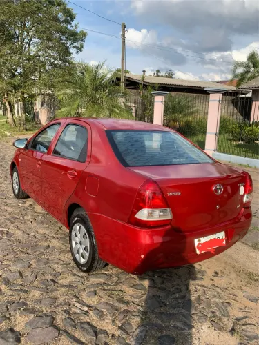 Toyota Etios X Sedan 1.5 Flex 16V 4P Mec. 2014
