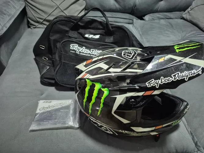 Capacete troy Lee D4 carbono série especial,Large