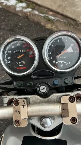 Suzuki yes para interior