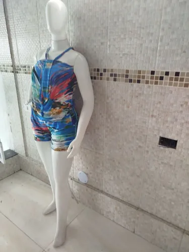 Manequim feminino
