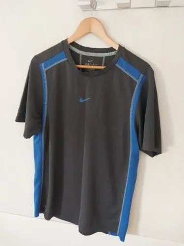 1 camiseta nike original, tamanho g, azul e cinza