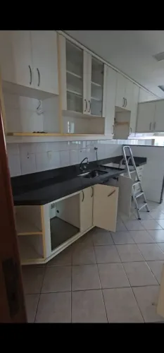 Pia para cozinha. Granito: Cinza andorinha polido