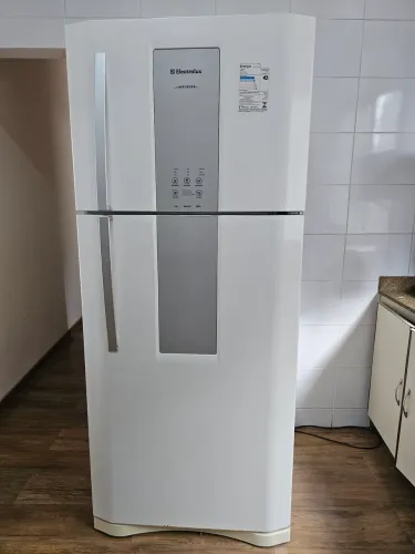 Vendo Geladeira Electrolux