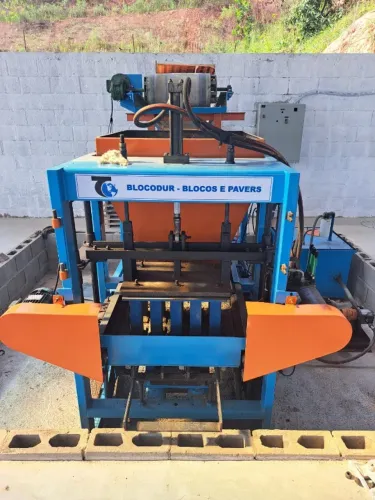 MAQUINA DE BLOCOS