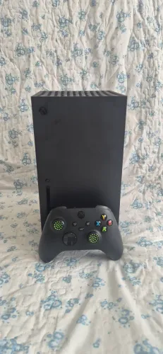 Xbox series x consoli