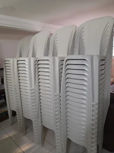 Cadeira Plástica BISTRÔ MEGA RESISTENTE Fanny PF59