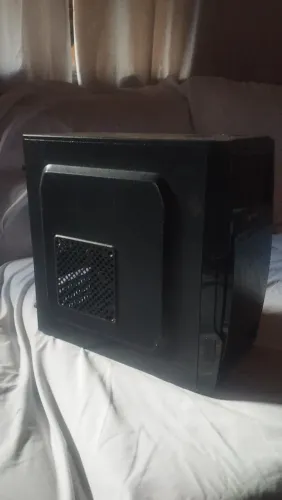 Vende-se Pc completo para escritório, acompanha monitor e periféricos 