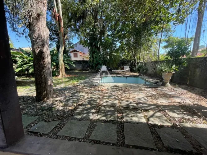 Excelente oportunidade no condomínio Aldeia, casa com 750m, 3 quartos.