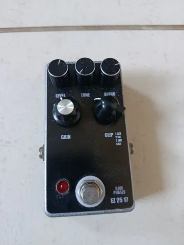 Pedal Fuzz NHM Ez 25 17