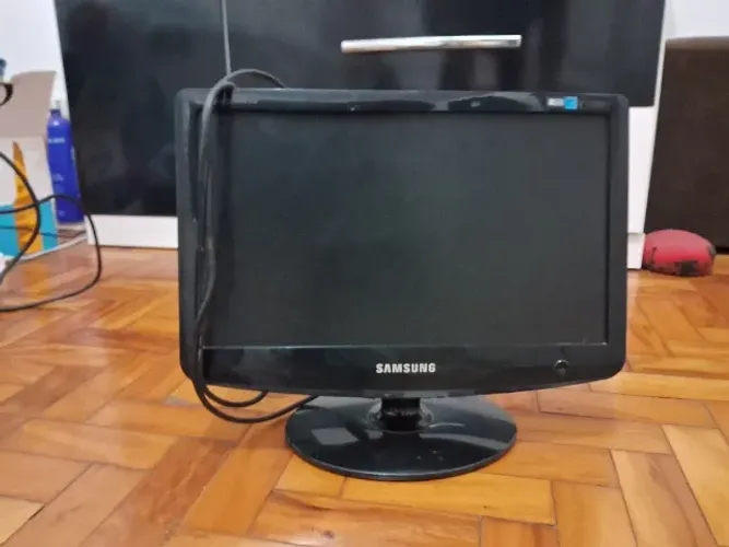 Monitor Samsung 15.6 polegadas 