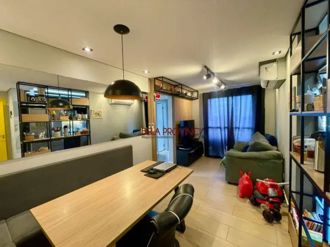 Apartamento com 2 dormitórios à venda, 54 m² por R$ 350.000,00 - Dois Córregos - Piracicab
