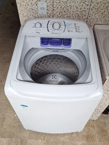 Máquina de Lavar Electrolux 14kg (seminova)