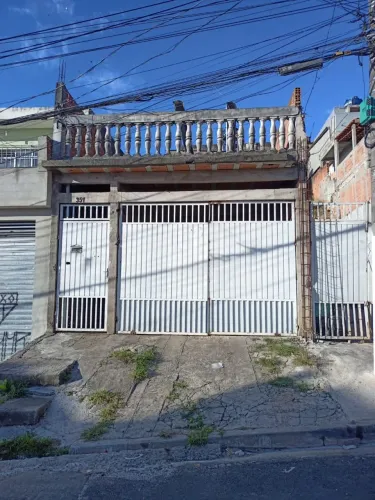 Casa no jardim Manacás