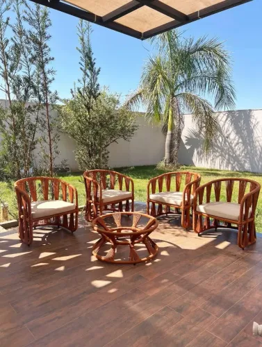 CONJUNTO 4 POLTRONAS DE CORDA NÁUTICA + MESA DE CENTRO
