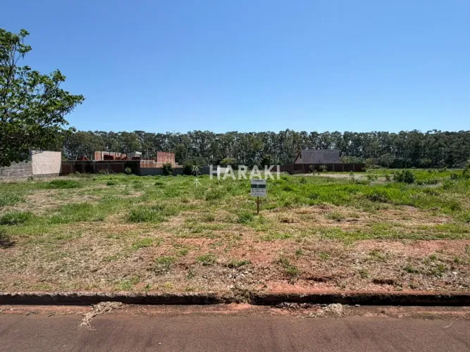 Terreno á venda em Iguaraçu/PR