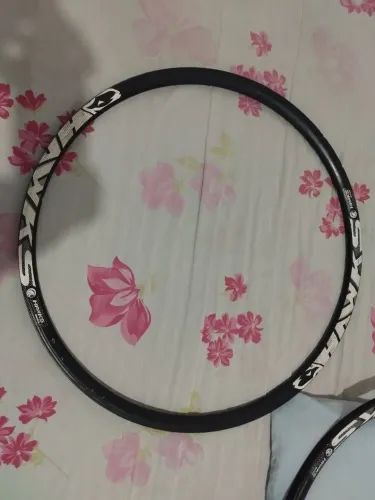 Vendo par de folha aro 29 36f alumínio Hawks +Pneu Pirelli Scorpion MTB 2.0 com câmera
