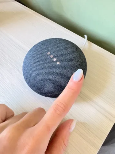 Google Nest Mini 2ª Geração | Google Home | Caixa de Som Inteligente | Seminovo