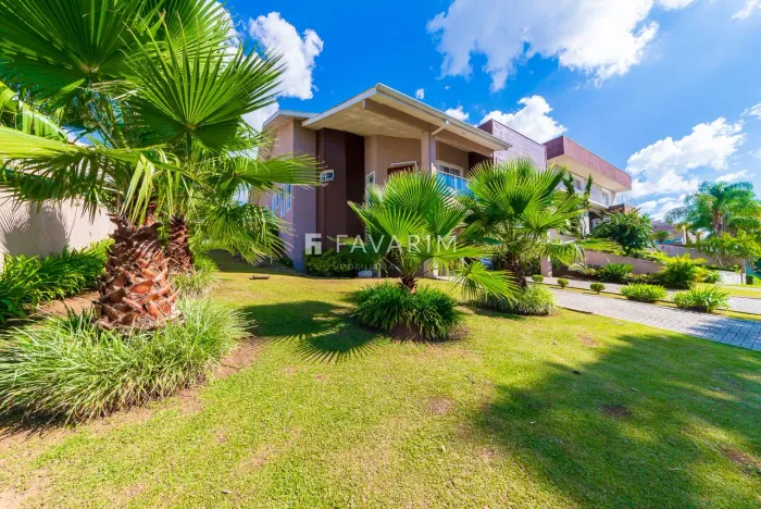 Casa em Condomínio Vila Torres com 4 Quartos e Piscina Privativa REF: 270 ED