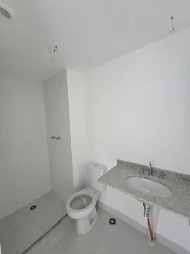 Vaso Sanitário Incepa Branco com Caixa Acoplada (Novo / Sem Uso)