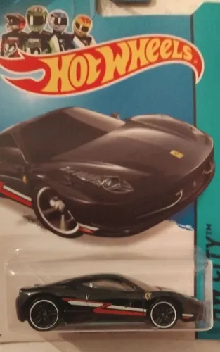 Carrinho da hot wheels FERRARI 458 ITALIA