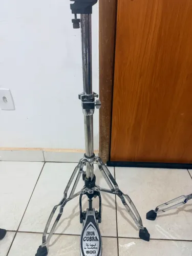 Máquina de hi hat Iron cobra