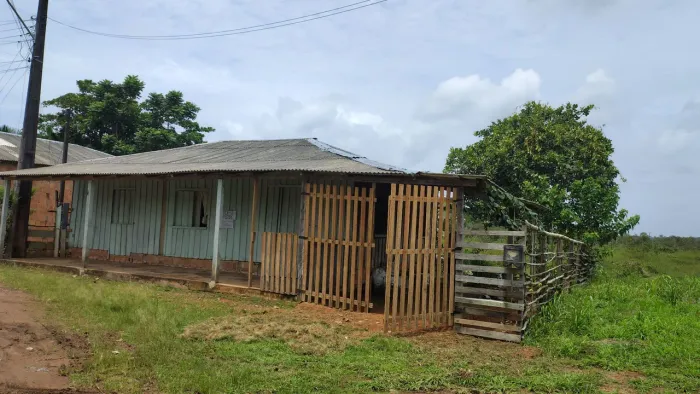Vende-se está Casa!