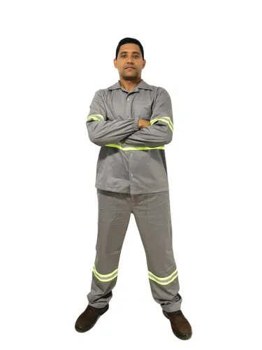 Uniforme profissional c/ faixa refletiva