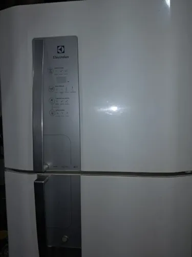 Geladeira Electrolux DFW52 Frost Free